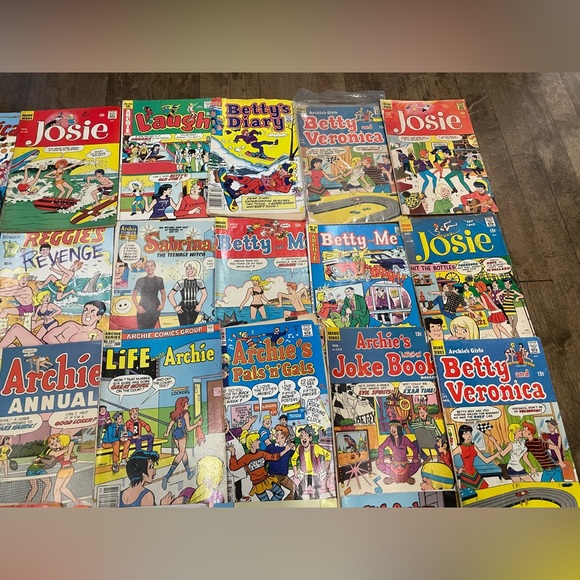 Comic Book Collection, Archer, Josie, DC Comics, Marvel 41 Comics Total - Picture 6 of 7
